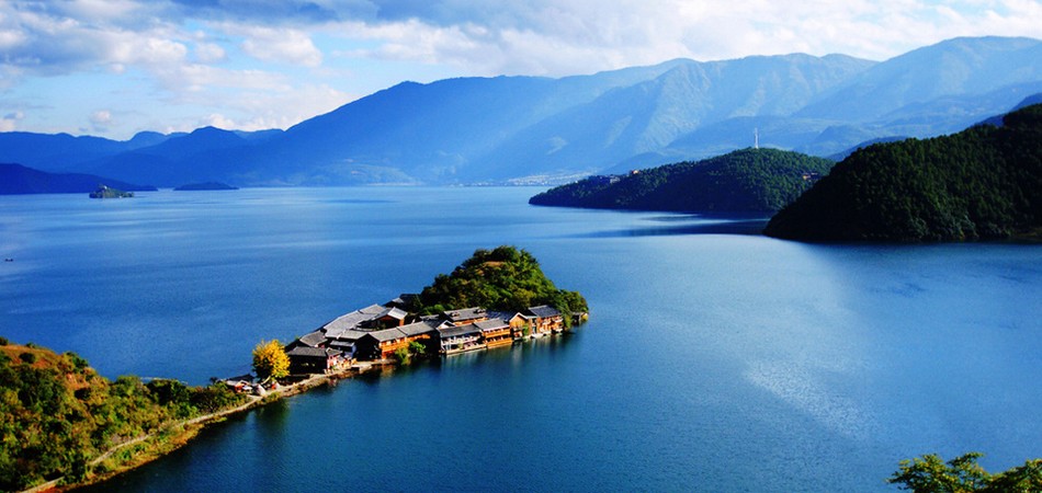 泸沽湖