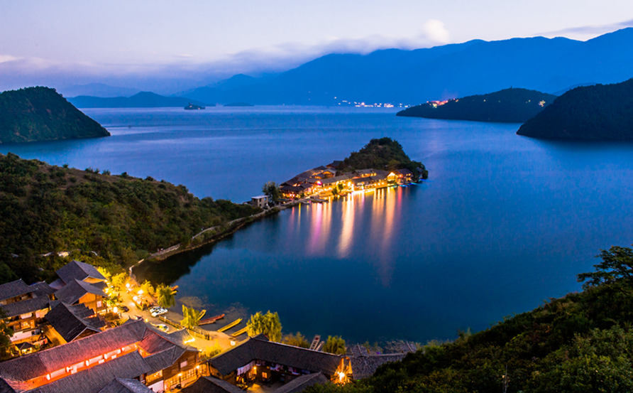 泸沽湖4.png